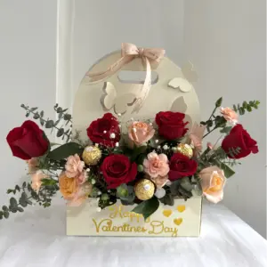 Estuche tipo cartera con 8 rosas rojas y chocolates Ferrero Rocher regalo de San Valentin en Duitama